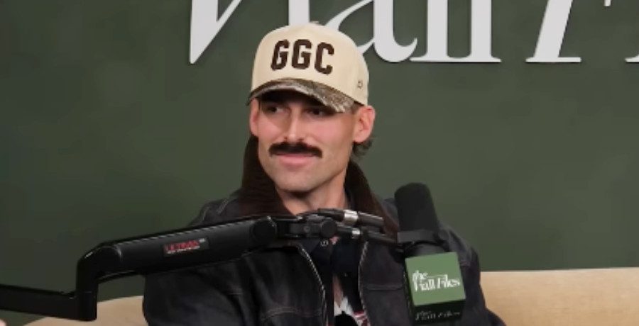 Brett Maverick/Credit: YouTube