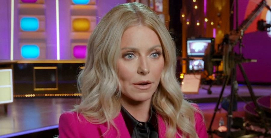 Kelly Ripa/Credit: YouTube