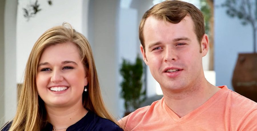 Kendra and Joseph Duggar/Credit: YouTube