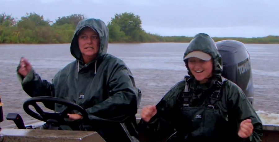 Liz & Jessica on 'Swamp People' - YouTube