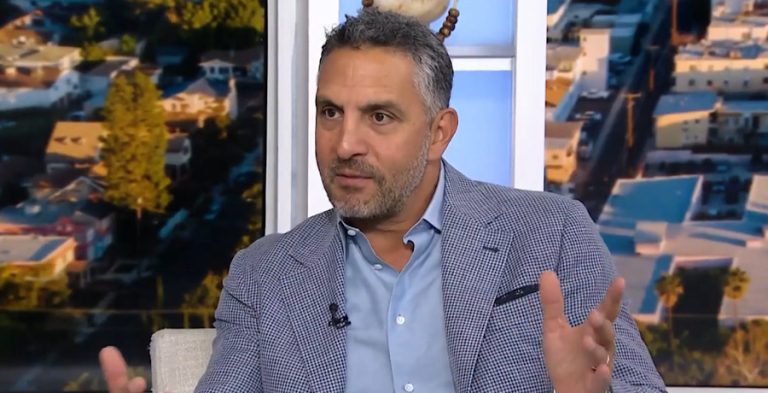 Mauricio Umansky- YouTube