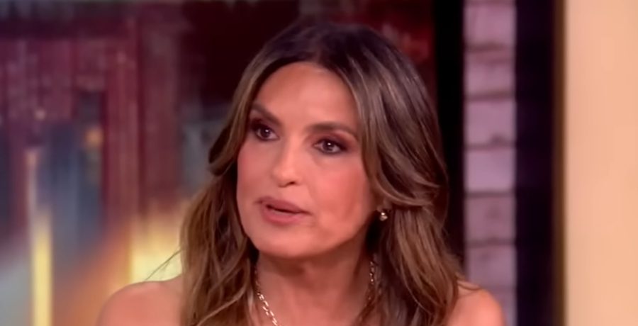 Mariska Hargitay - YouTube