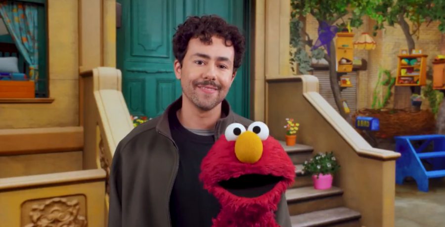 Ramy Youssef & Elmo on 'Sesame Street' - YouTube