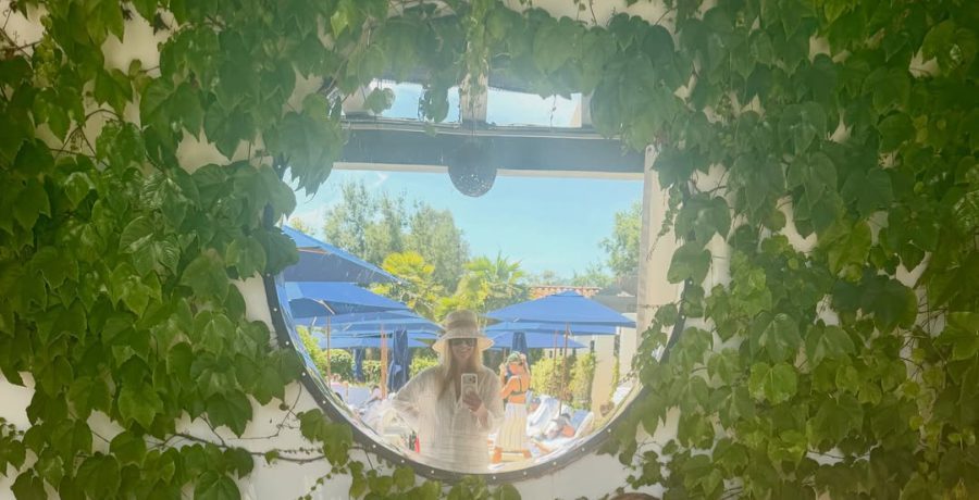 Ali Larter's mirror selfie - IG