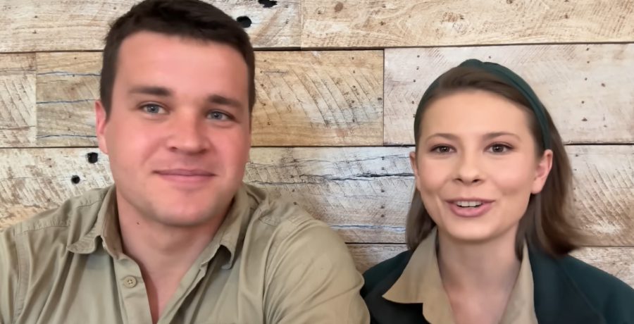Bindi Irwin & Chandler Powell - YouTube