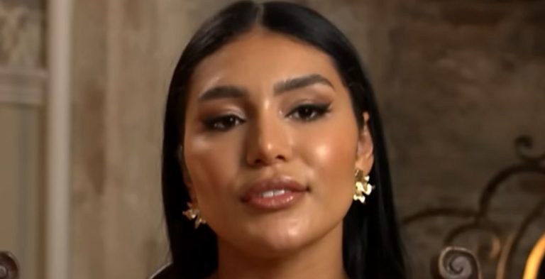 Thais Ramone- YouTube