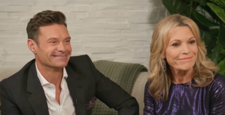 Ryan Seacrest & Vanna White - YouTube