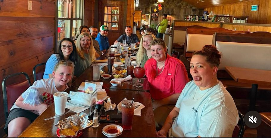 Jessica Shannon, McKenzie, Shyann McCant, and family- Facebook