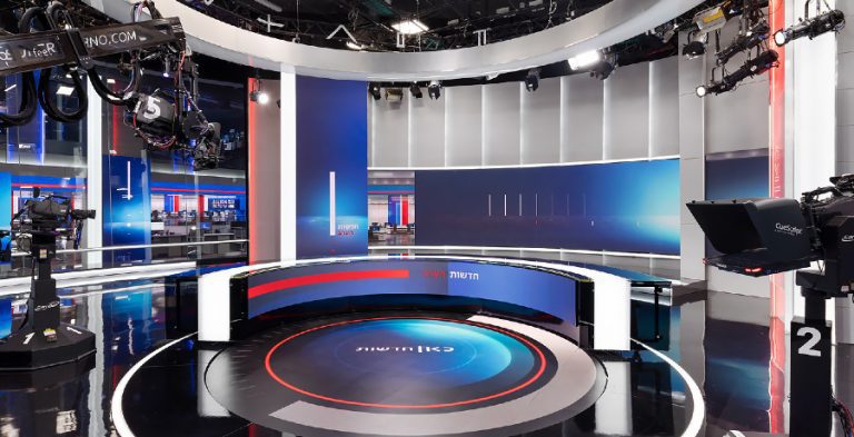 News studio/Credit: Wikimedia Commons